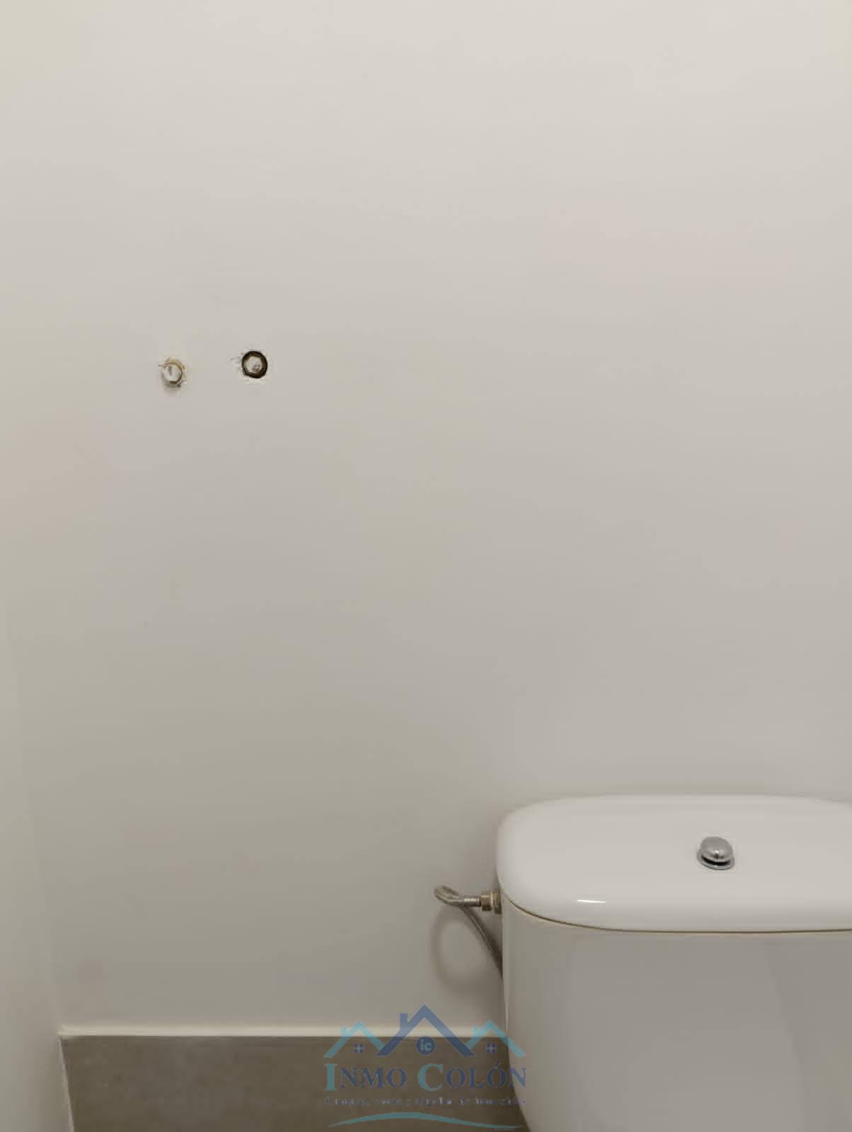 For sale of commercial in Irun