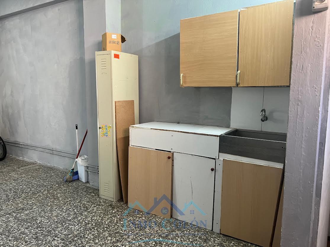 For sale of commercial in Irun