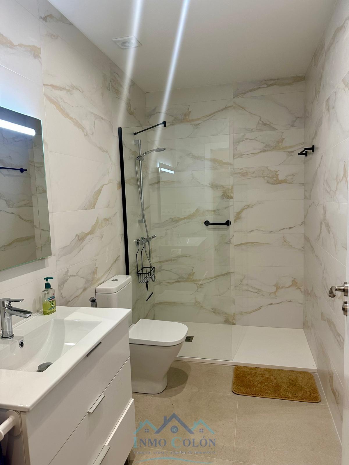 For sale of ground floor in Irun