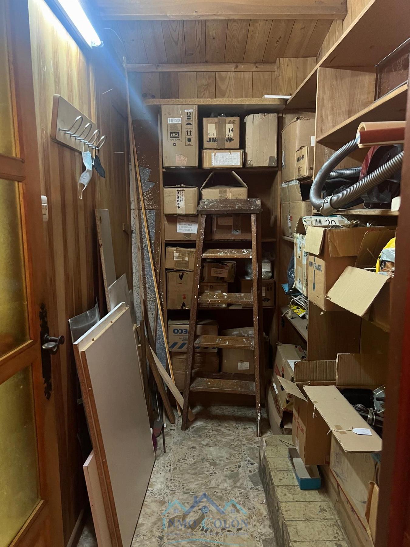 For sale of commercial in Irun