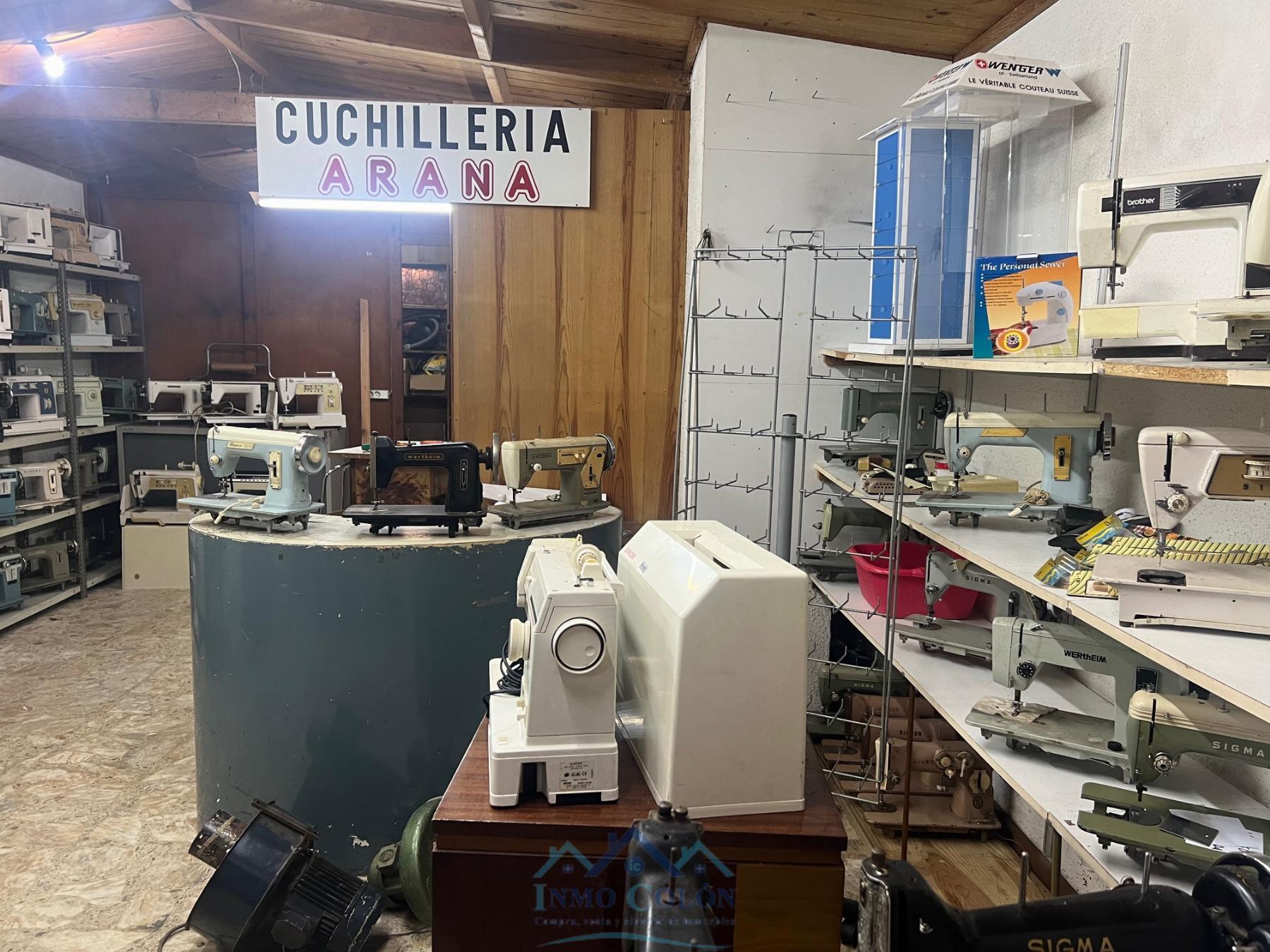For sale of commercial in Irun