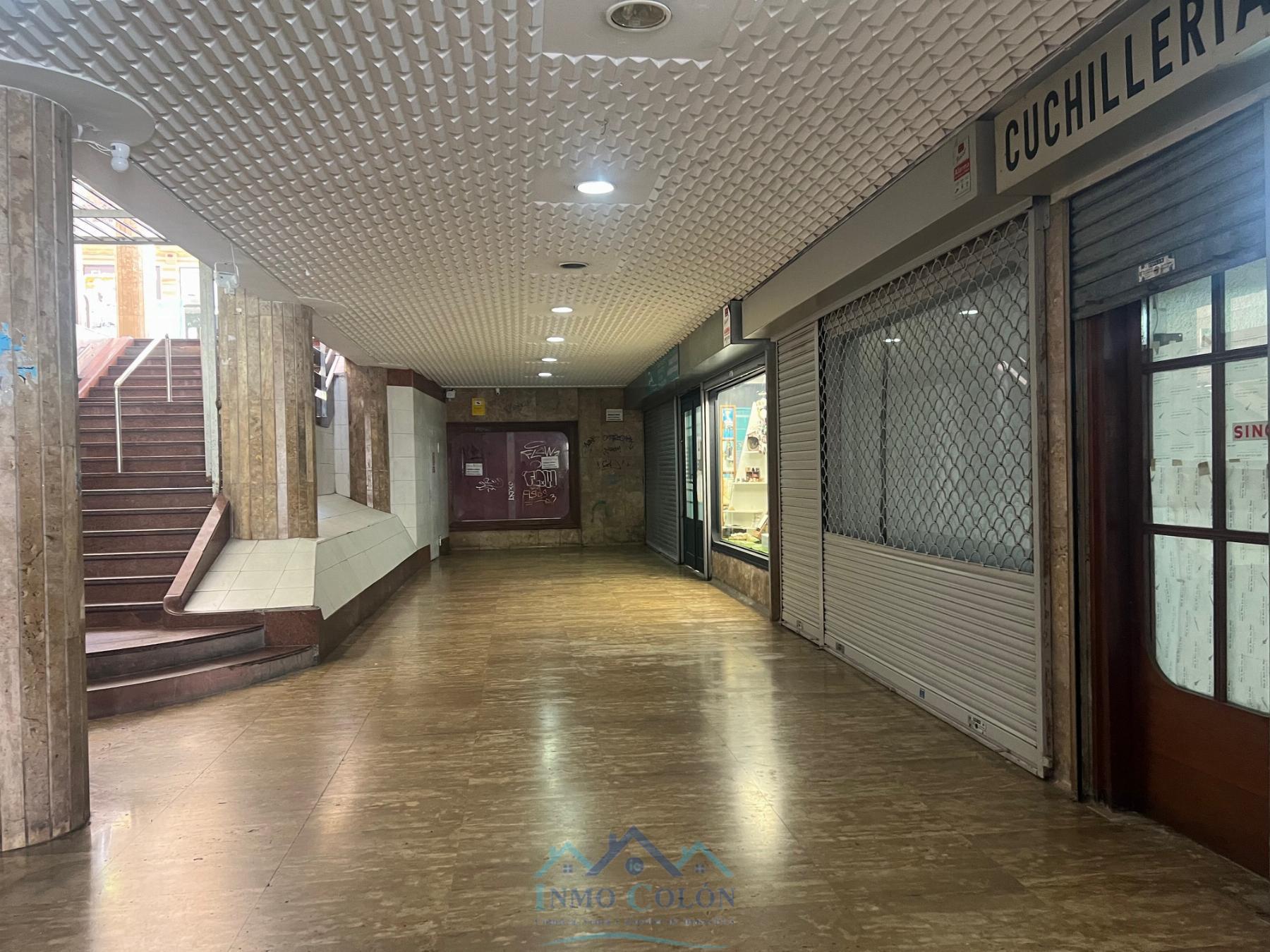 For sale of commercial in Irun