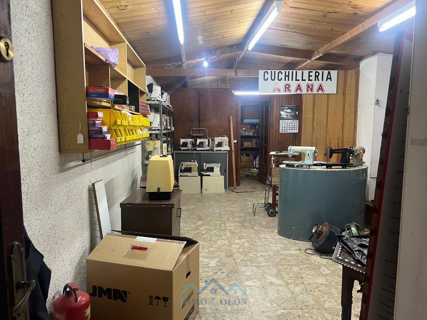 For sale of commercial in Irun