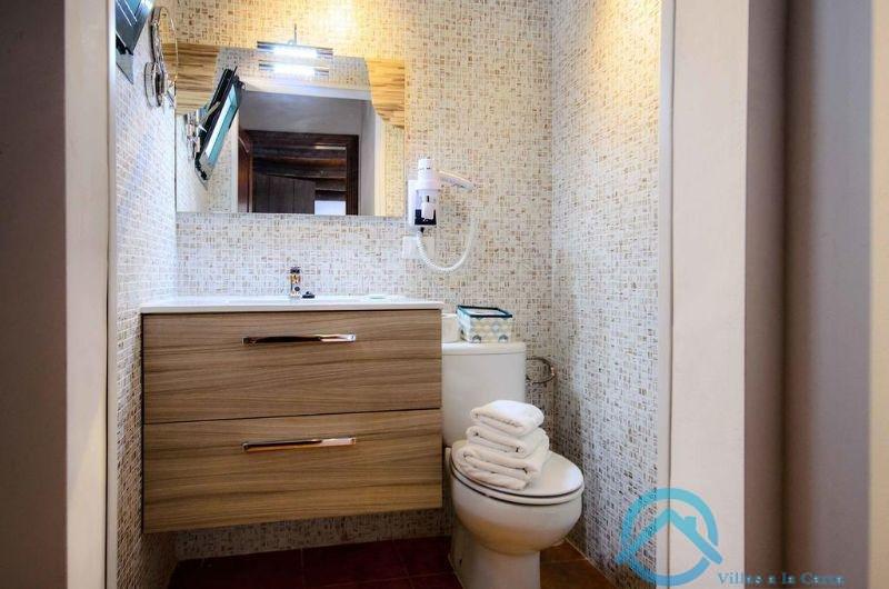 Продажа от

 Виллa на Haría