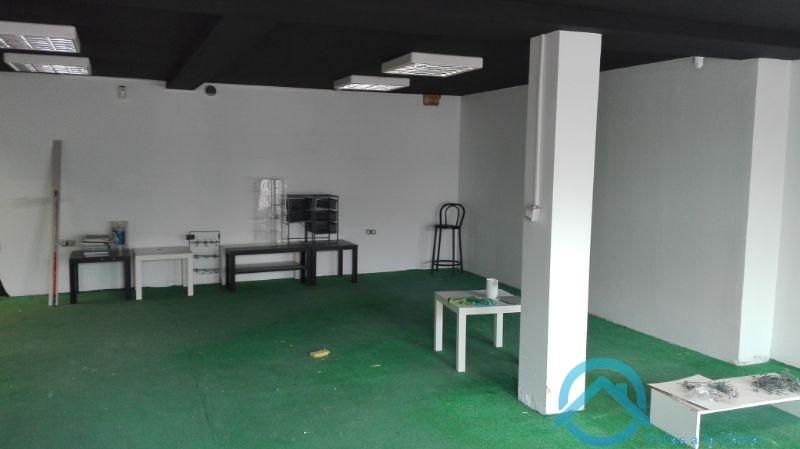 For sale of commercial in San Bartolome