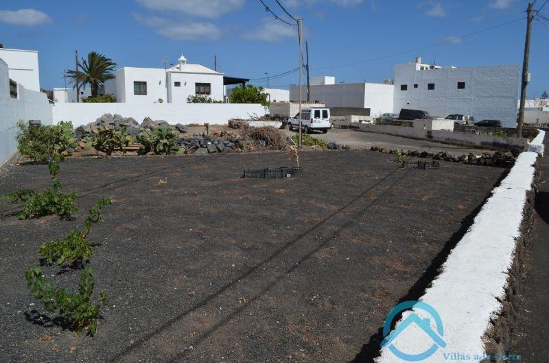 Venta de terreno en Teguise