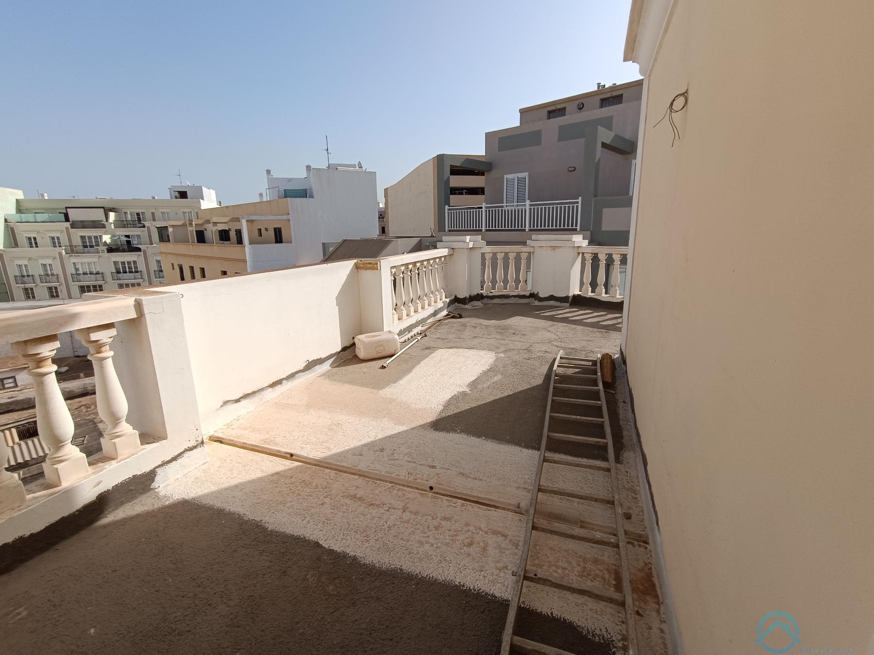 Zu verkaufen von penthouse in
 Arrecife