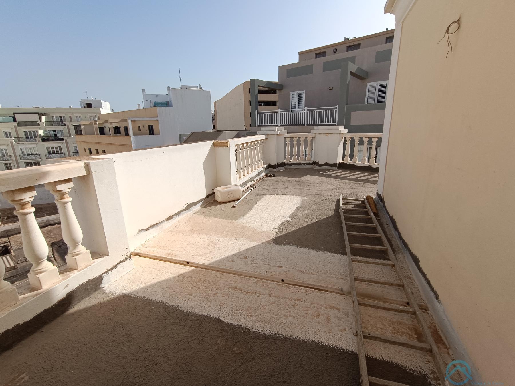 Zu verkaufen von penthouse in
 Arrecife