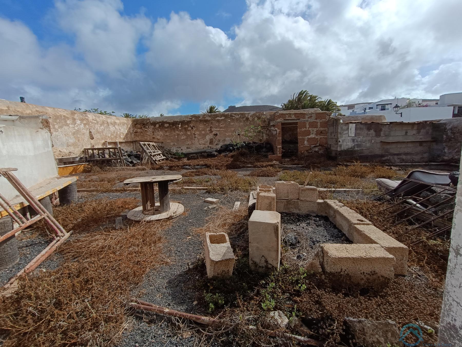 For sale of house in Teguise