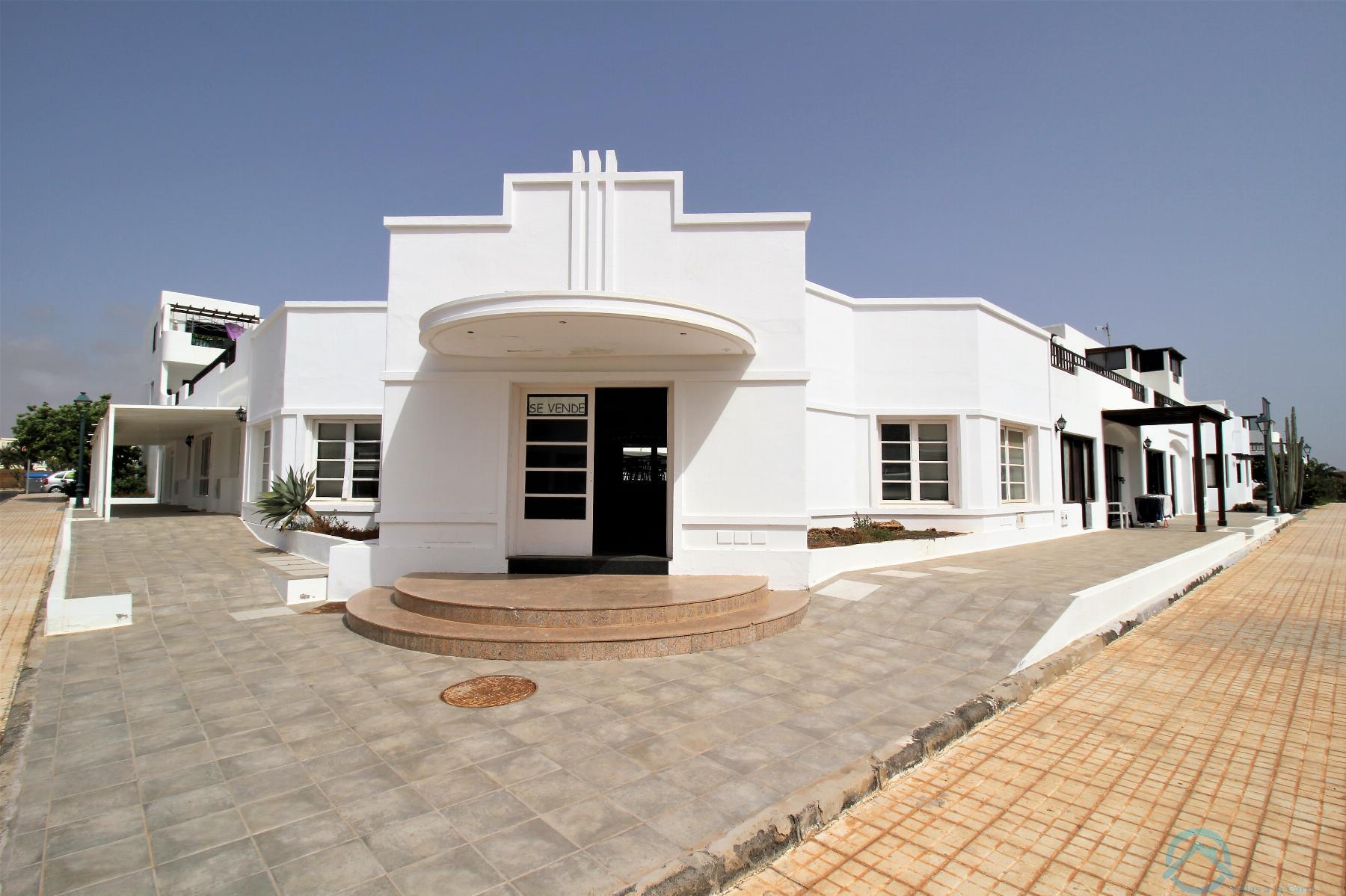 For sale of commercial in Teguise