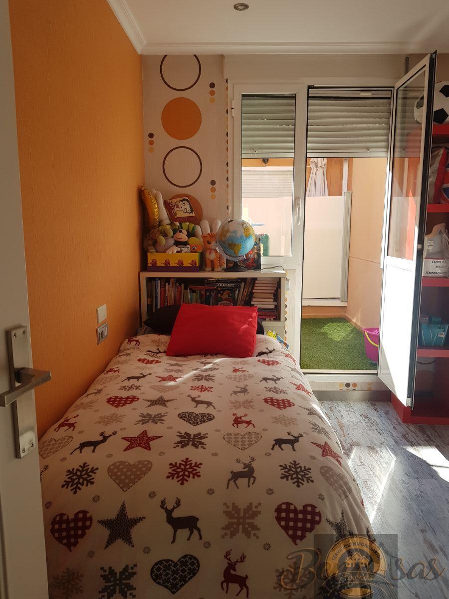 For sale of apartment in Elche-Elx