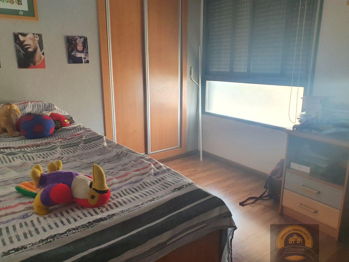 For sale of flat in San Vicente del Raspeig