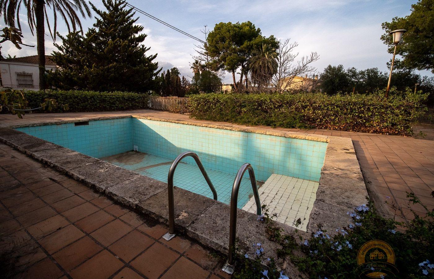 For sale of villa in Alicante