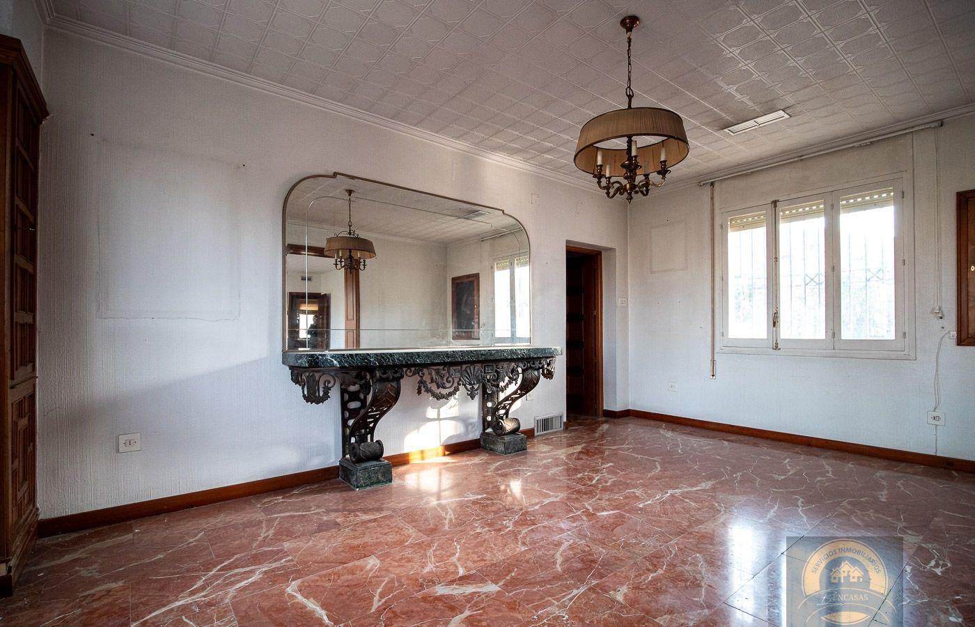 For sale of villa in Alicante