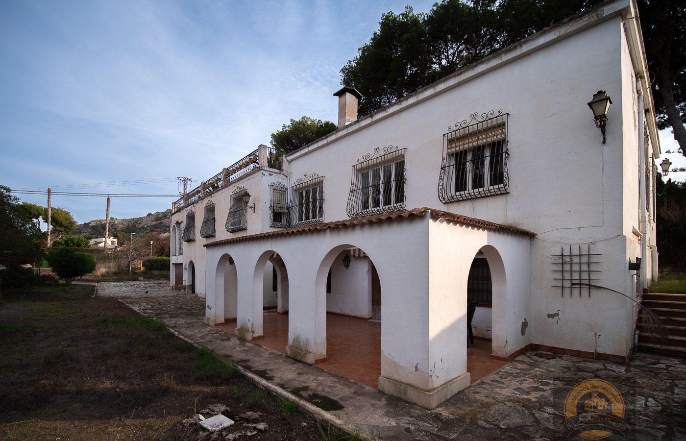 For sale of villa in Alicante