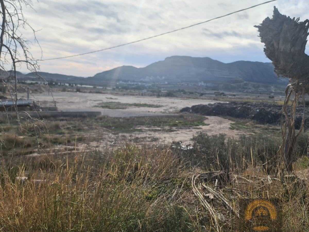 Venta de terreno en Alicante