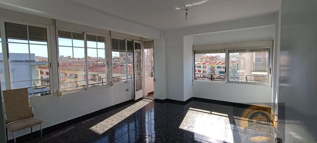 For sale of apartment in Alicante