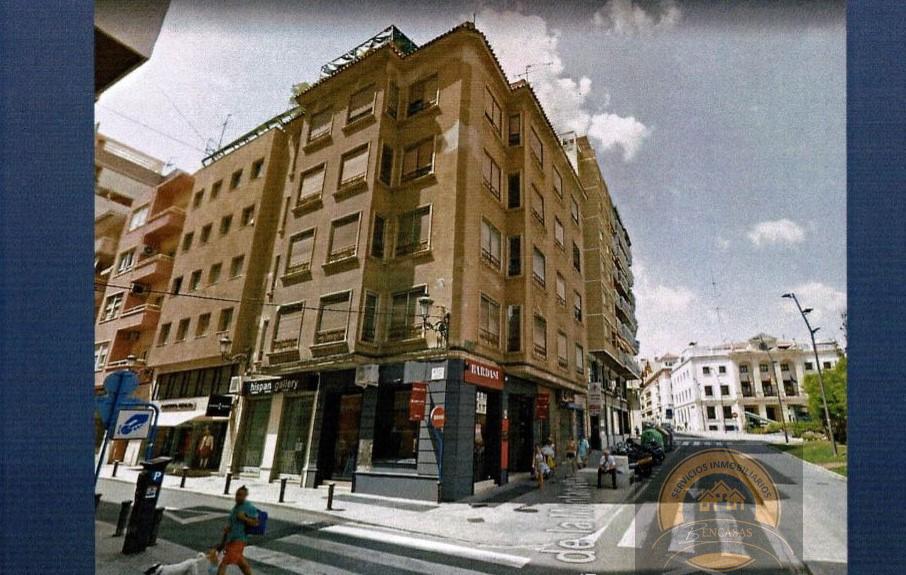 For sale of building in Alicante