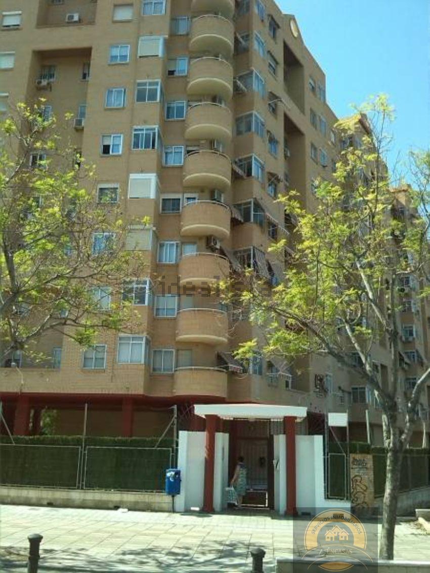 For rent of garage in Alicante