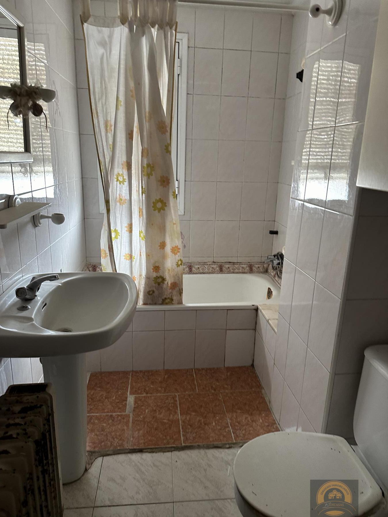 For sale of apartment in Almoradí