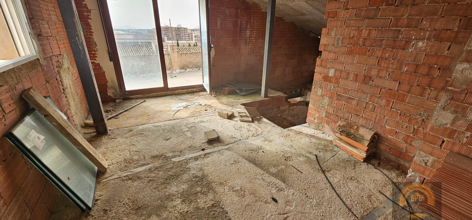 For sale of building in Castalla