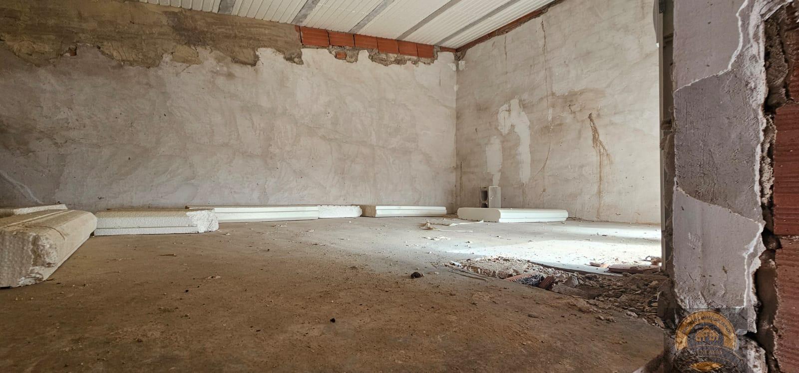 For sale of building in Castalla