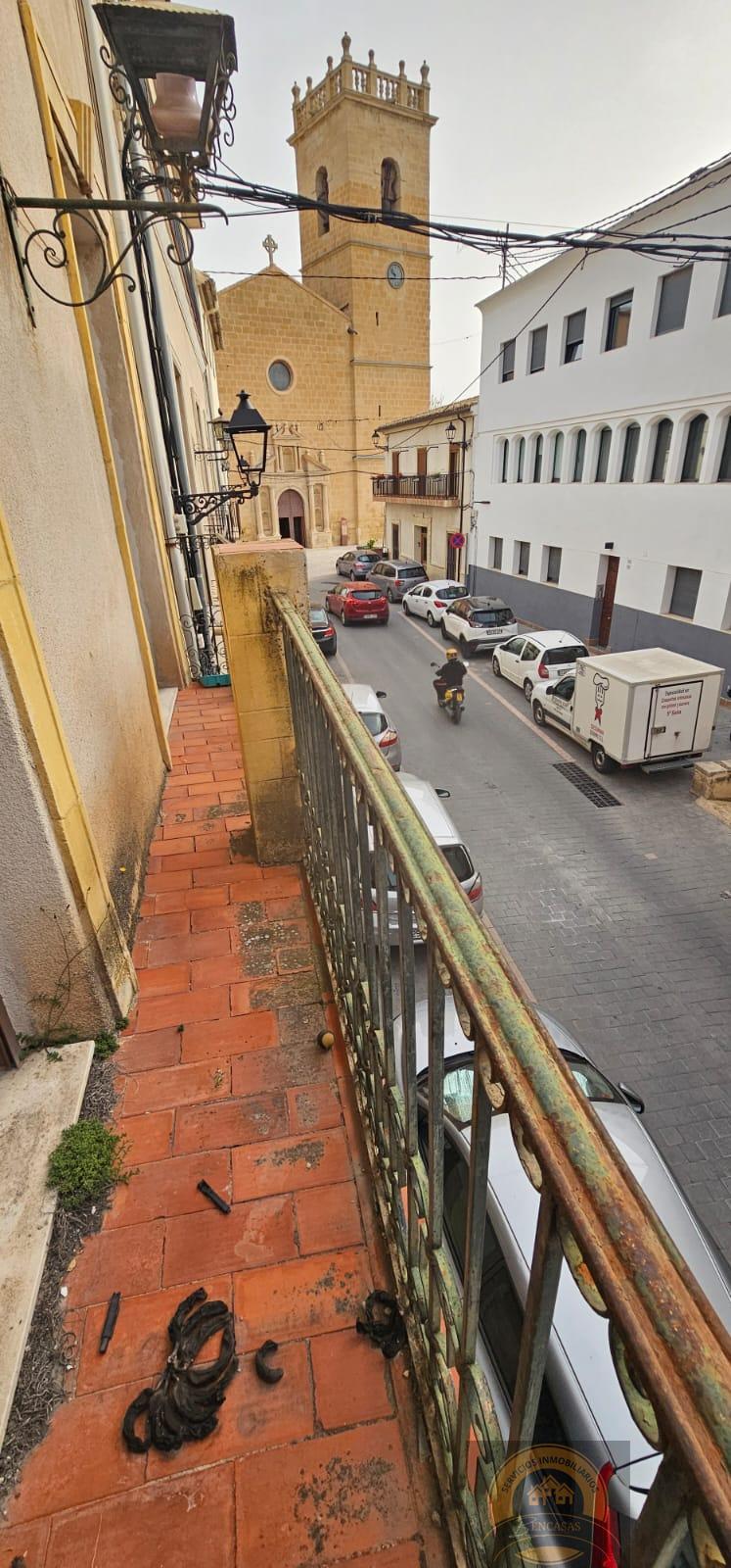 For sale of building in Castalla