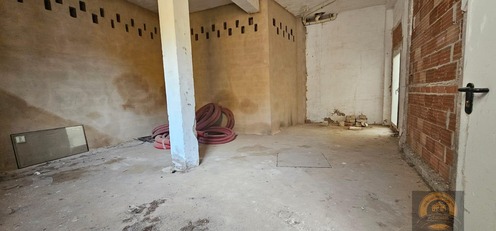 For sale of building in Castalla
