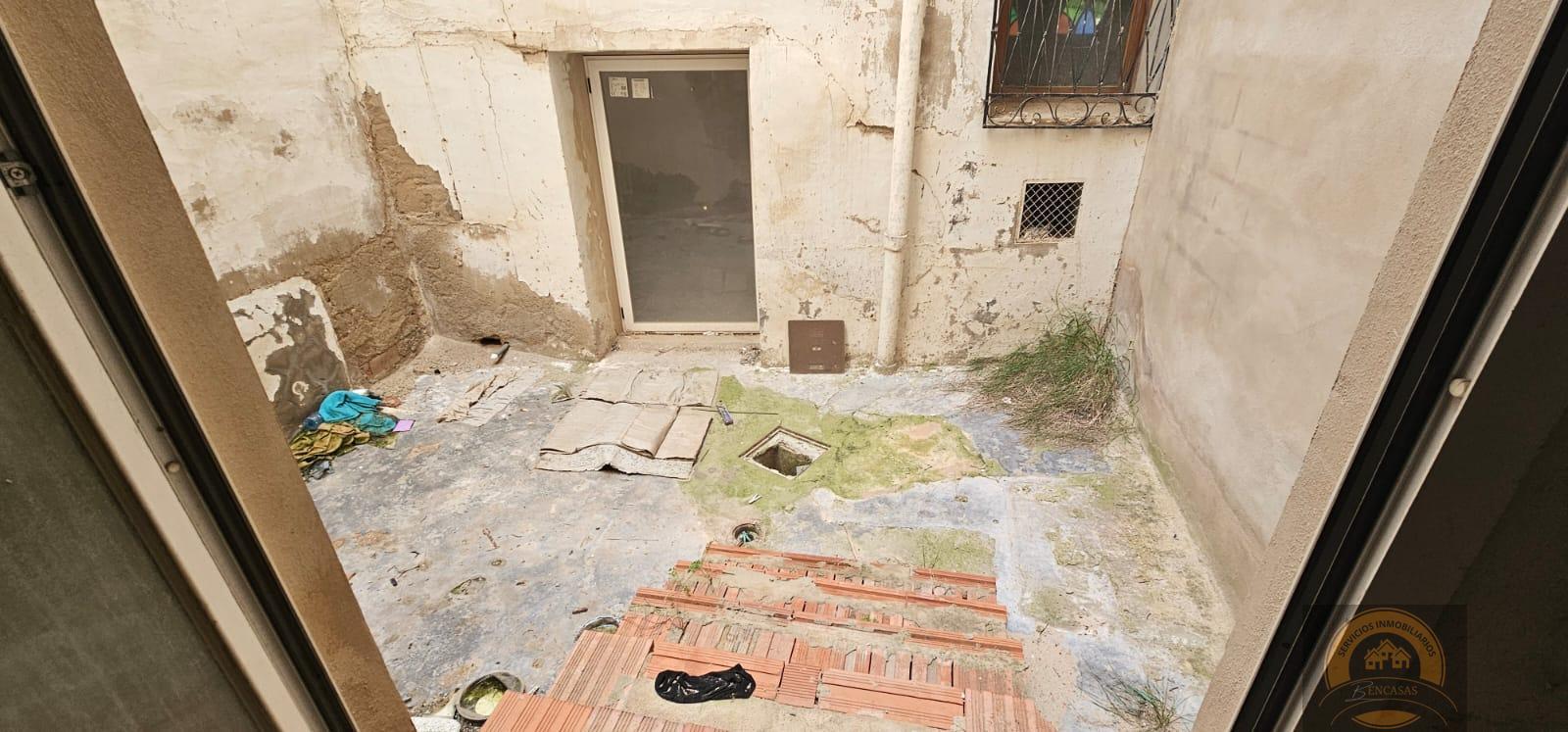 For sale of building in Castalla