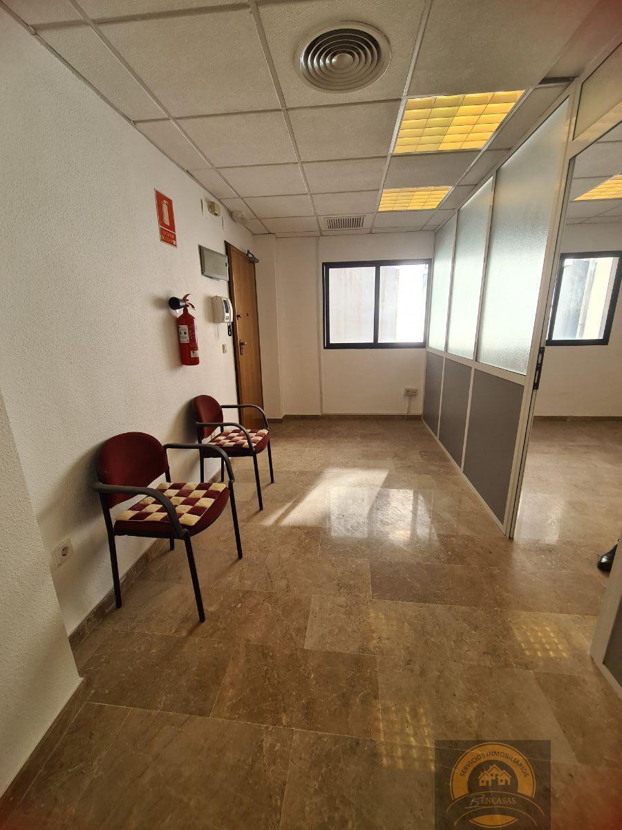 For rent of office in Alicante