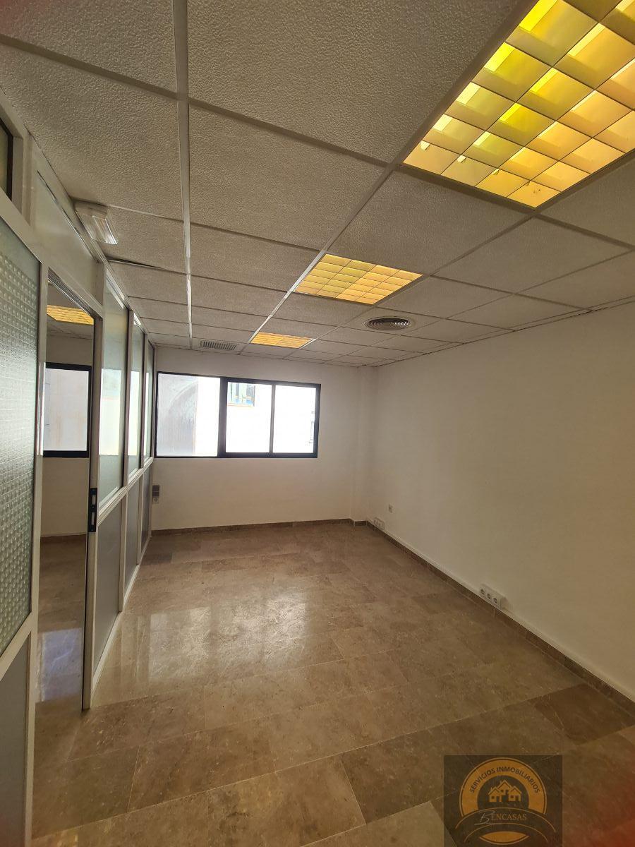 For rent of office in Alicante