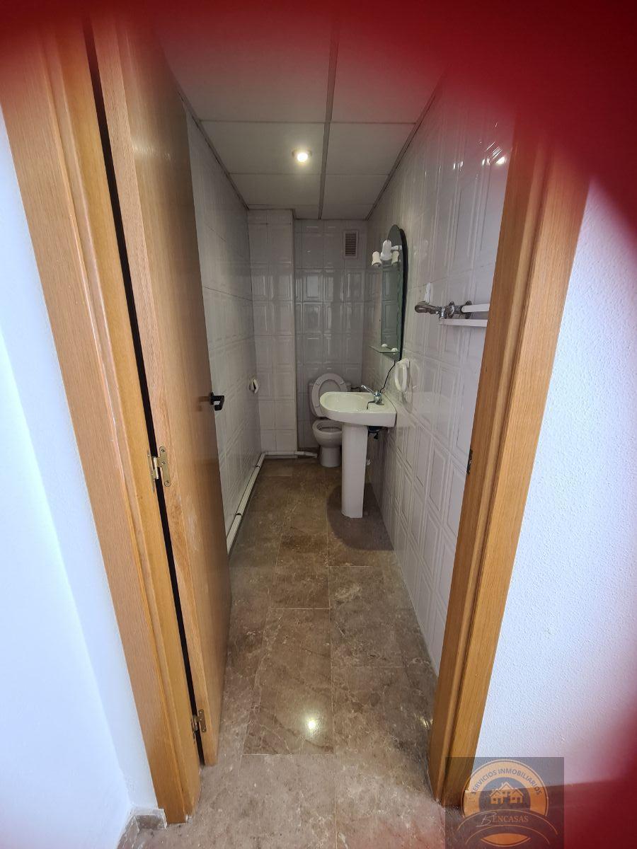 For rent of office in Alicante