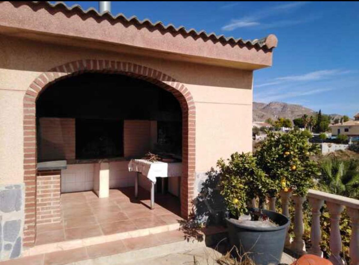 For sale of chalet in Albatera