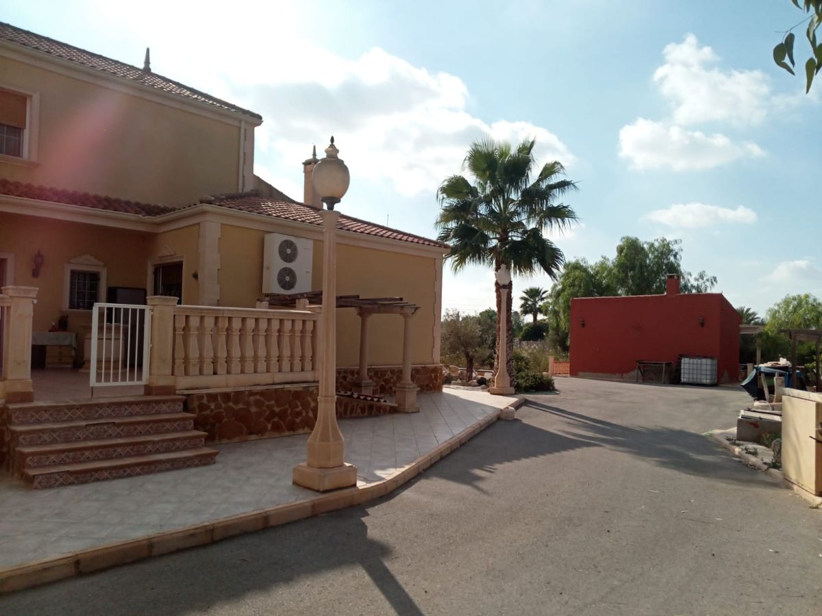 Venta de chalet en Elche-Elx