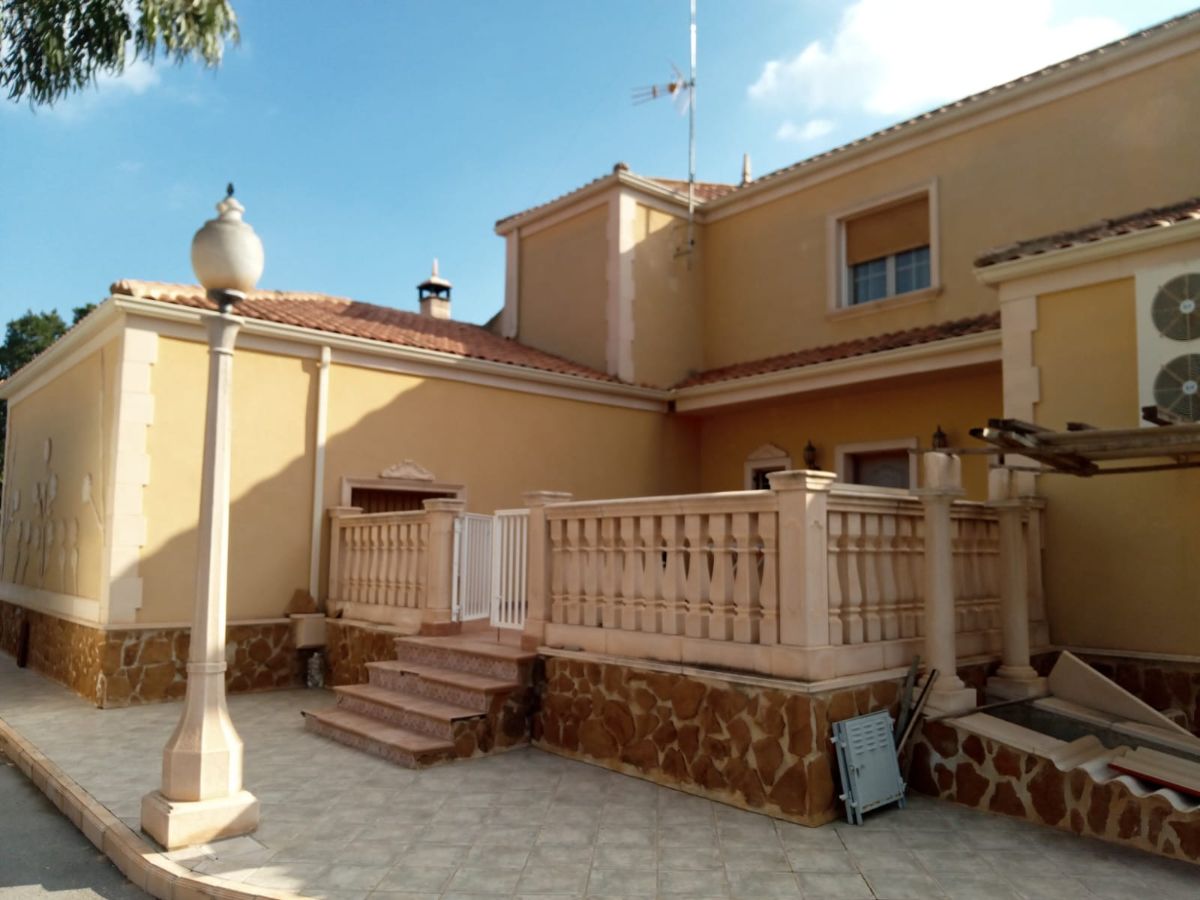 Venta de chalet en Elche-Elx