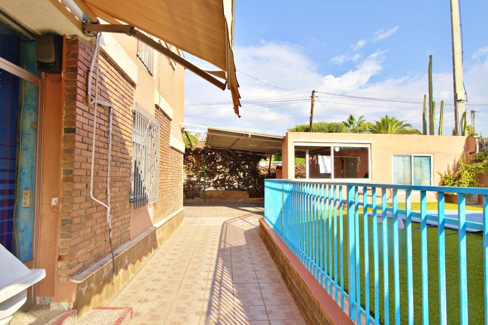 For sale of chalet in Elche-Elx