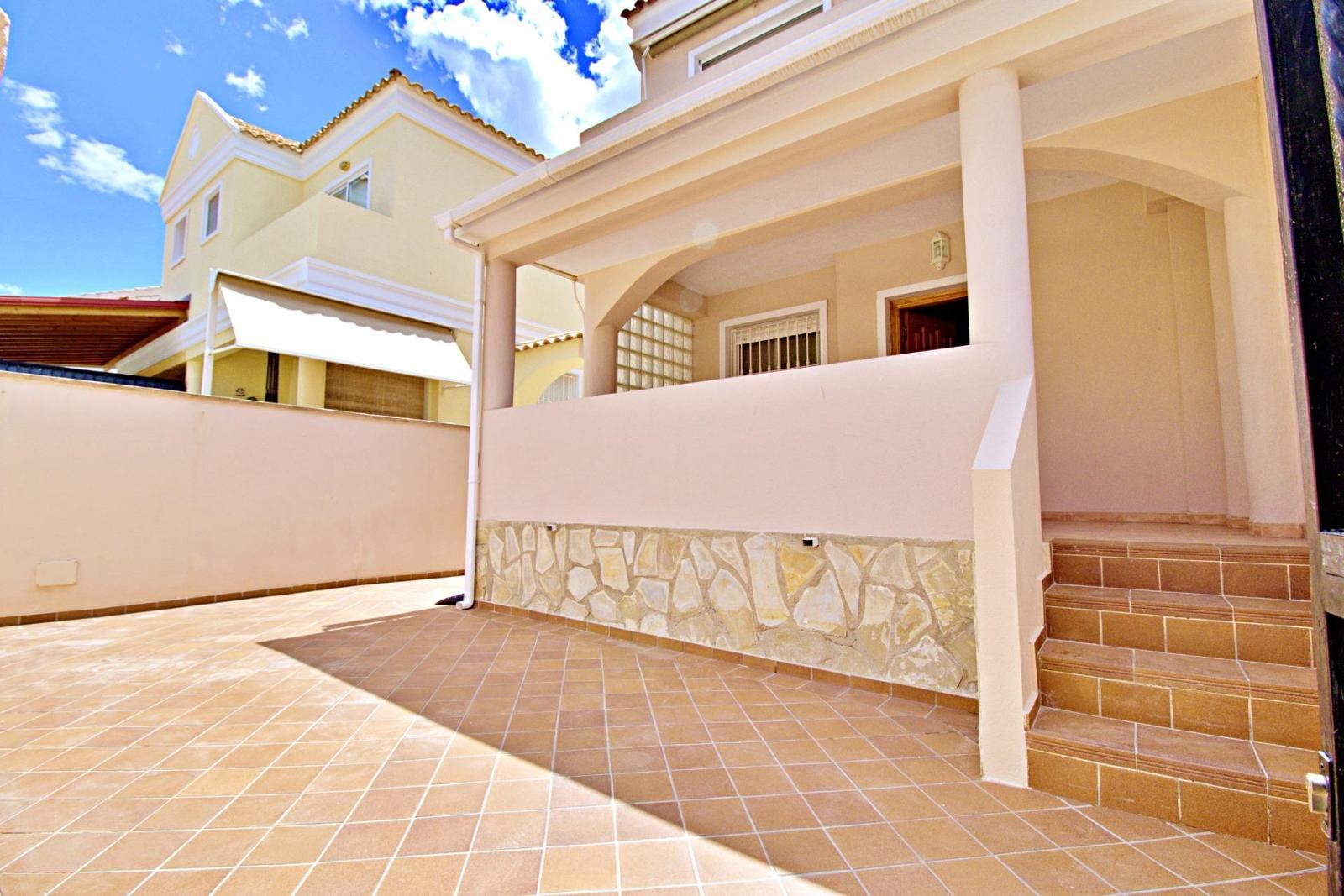 For sale of house in Elche-Elx