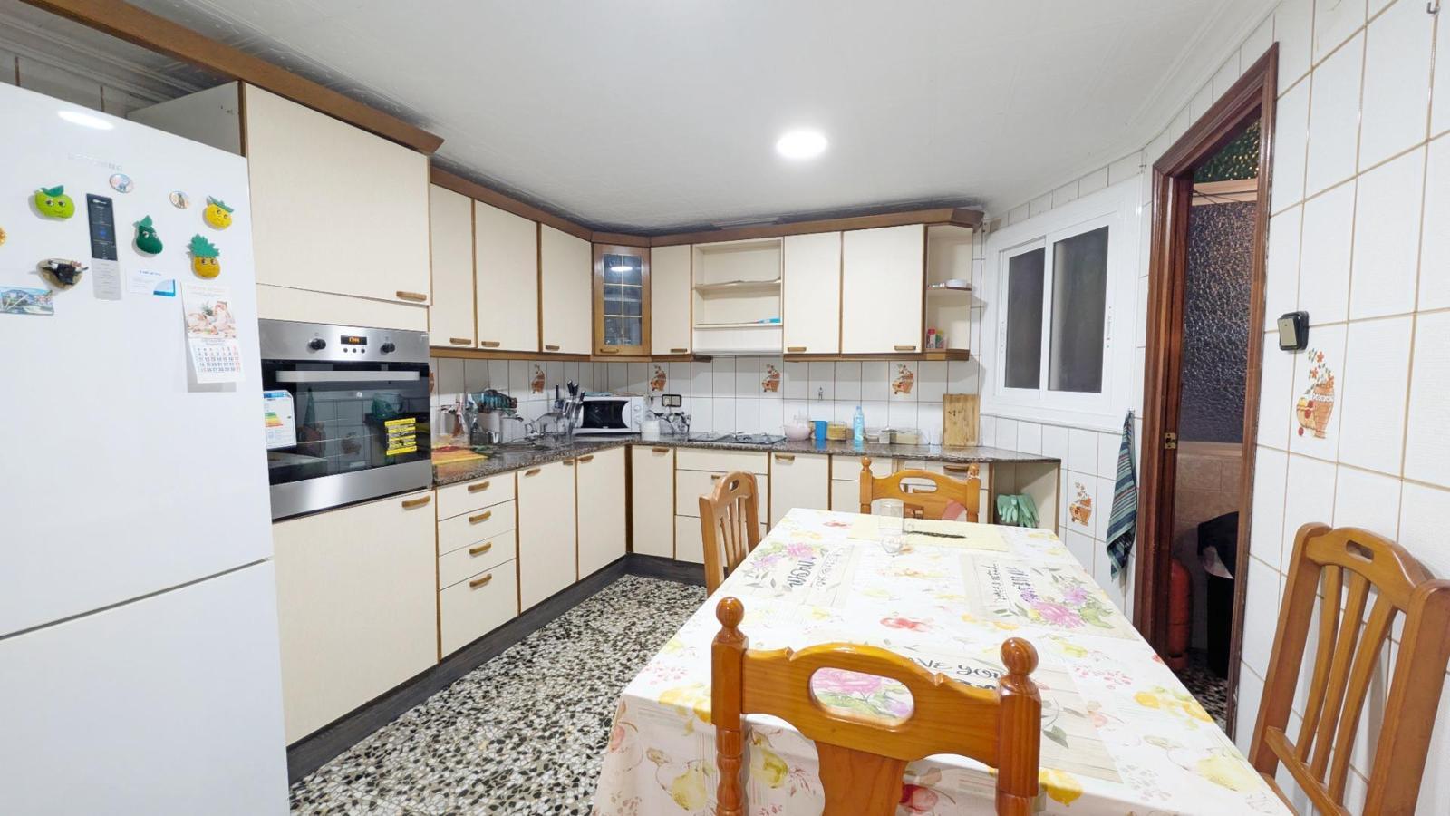 For sale of apartment in Elche-Elx