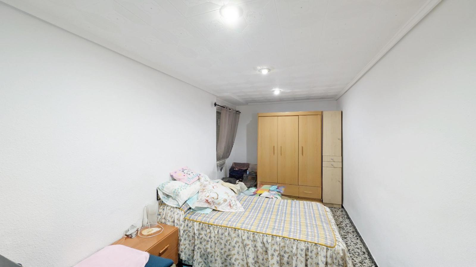 For sale of apartment in Elche-Elx