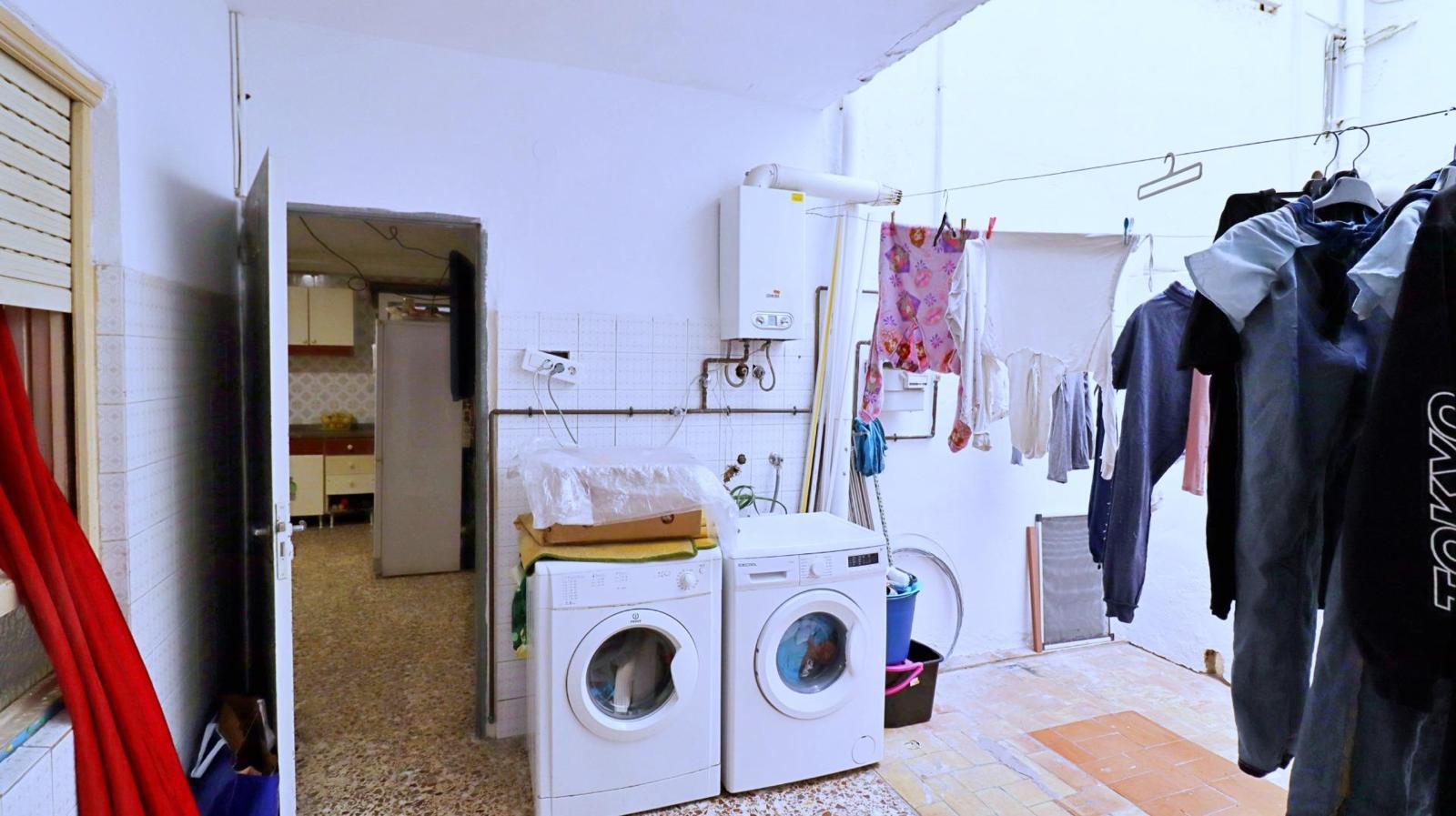 For sale of flat in Adsubia
