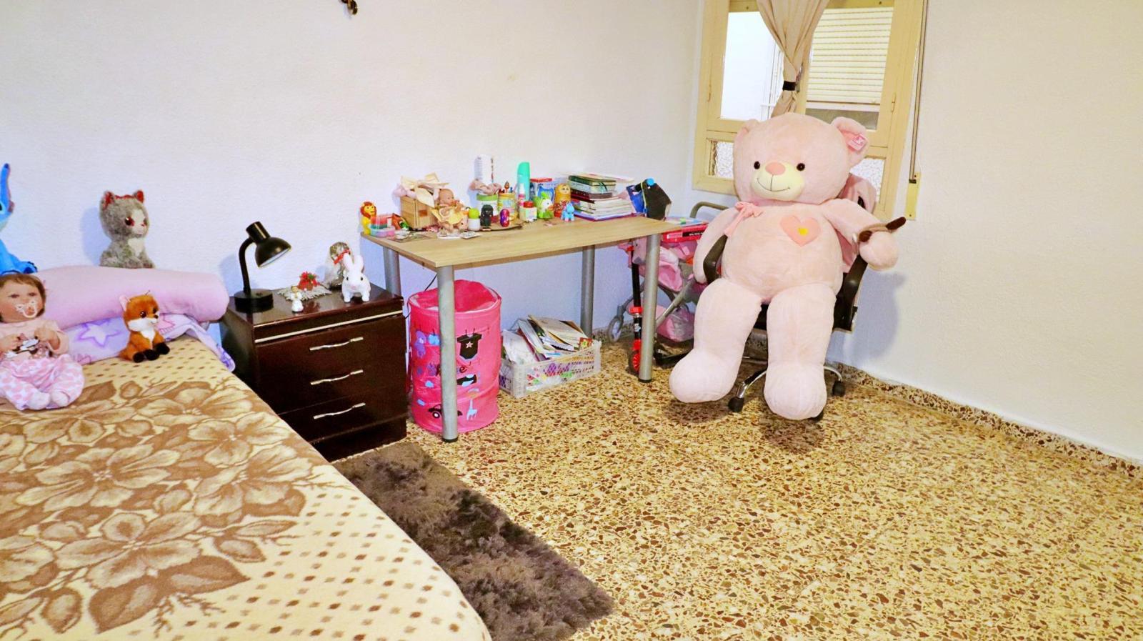 For sale of flat in Adsubia