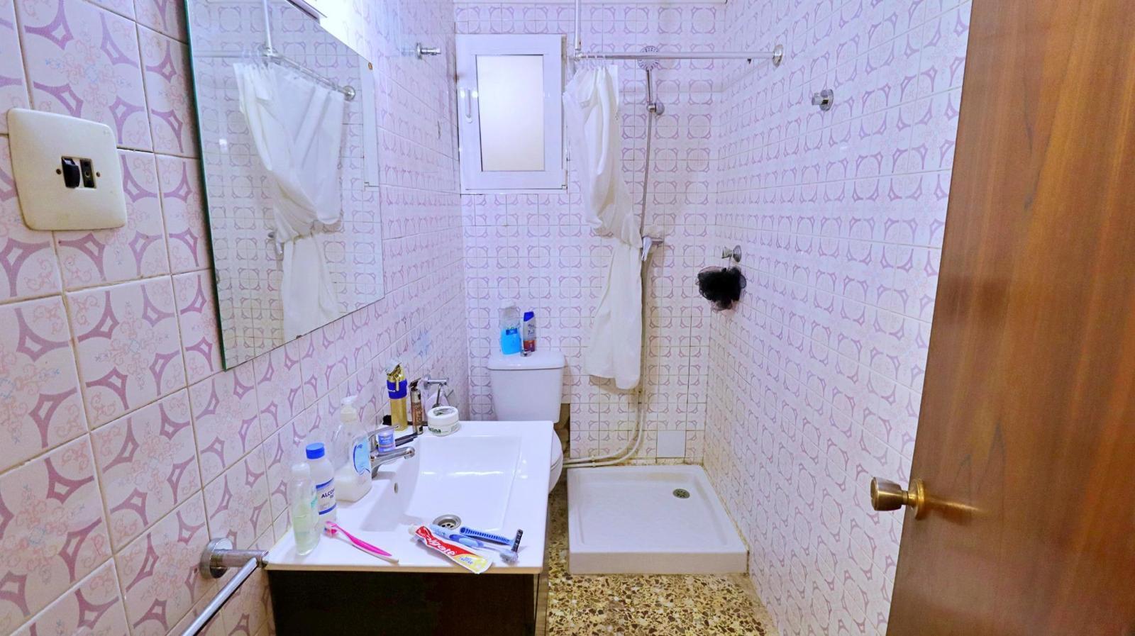 For sale of flat in Adsubia