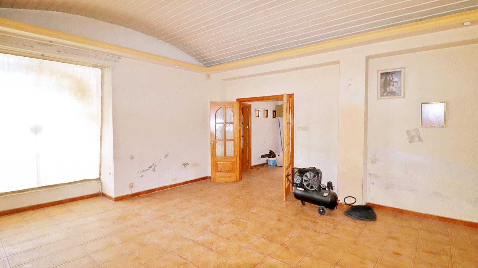 For sale of chalet in Elche-Elx