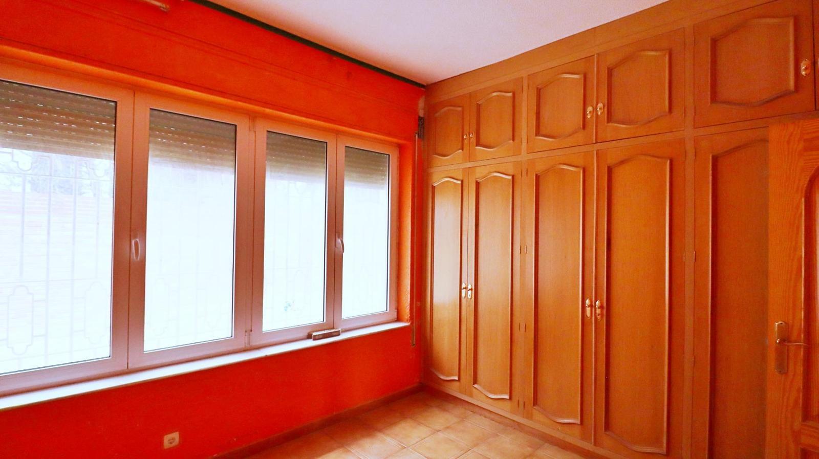 For sale of chalet in Elche-Elx
