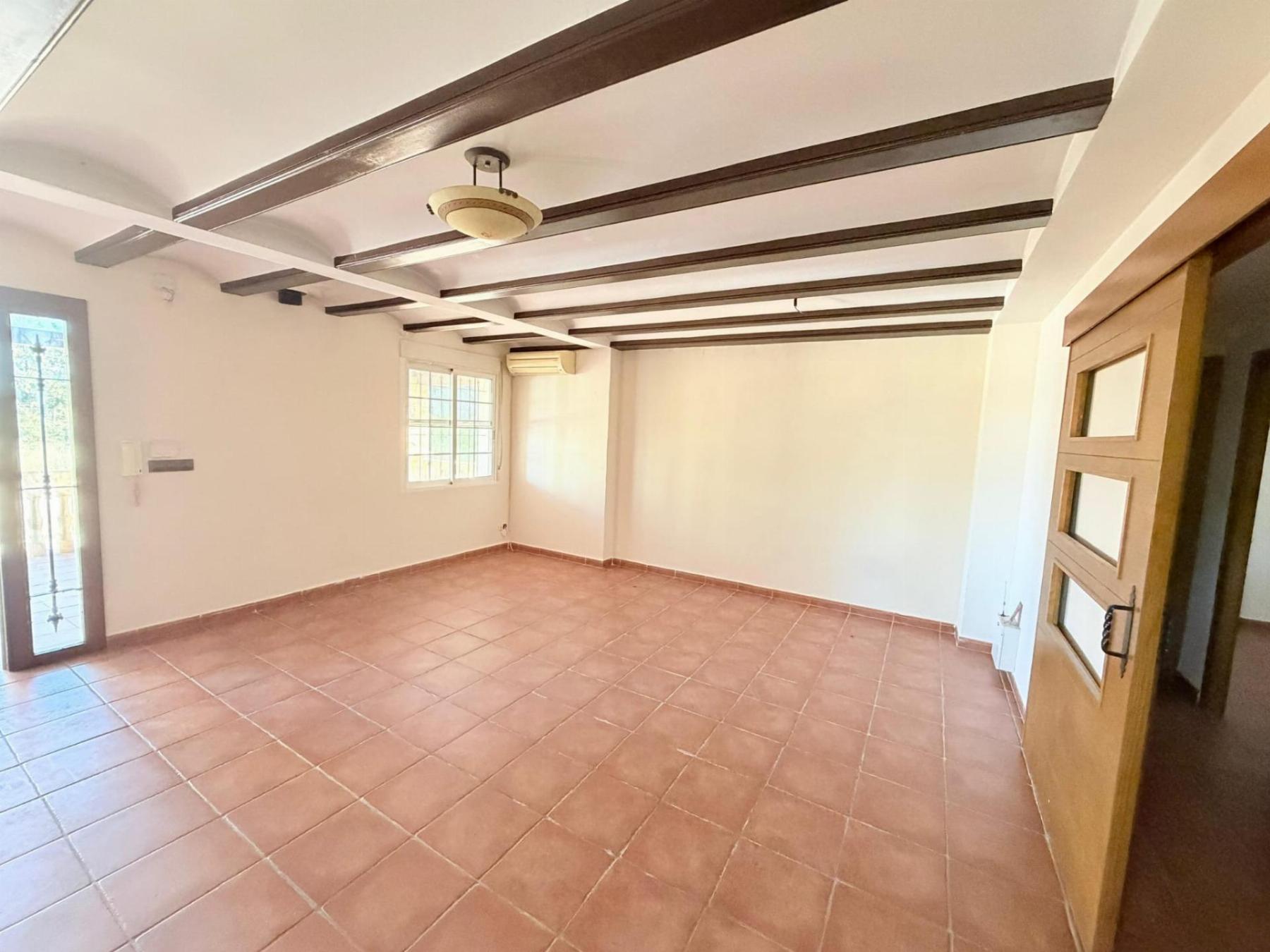 For sale of chalet in Elche-Elx