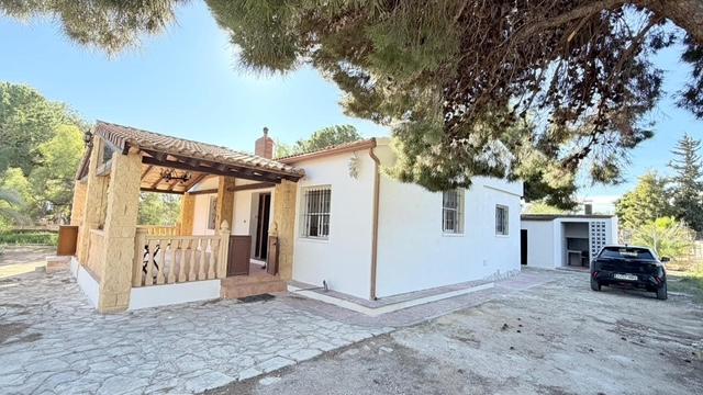 For sale of chalet in Elche-Elx