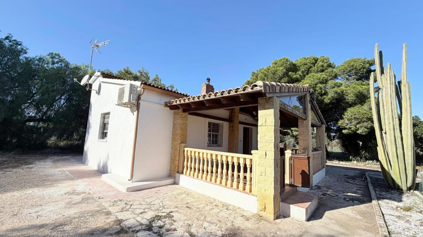 For sale of chalet in Elche-Elx