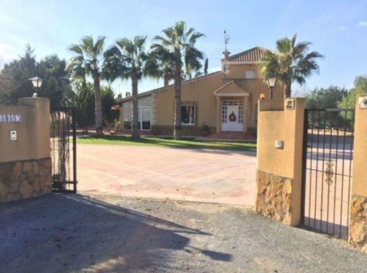 Venta de chalet en Elche-Elx