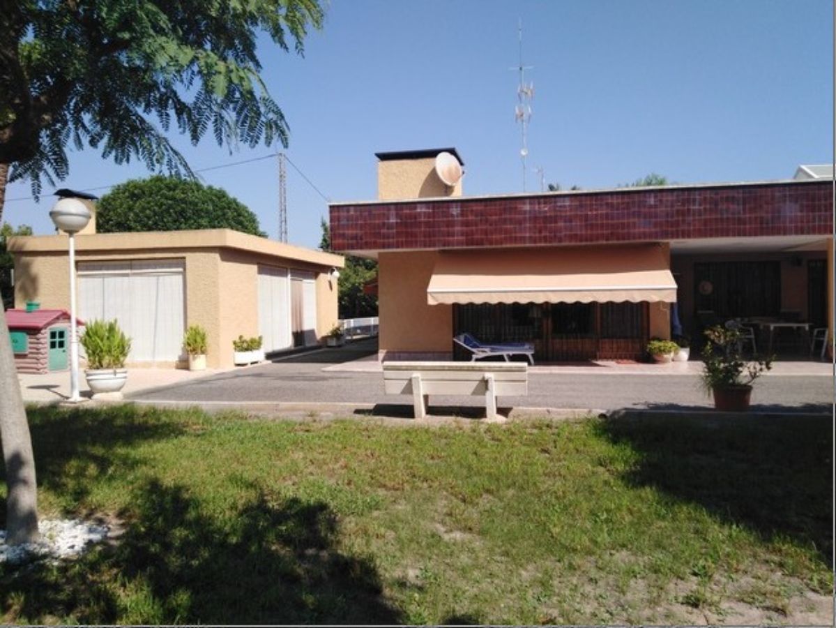 Venta de chalet en Elche-Elx