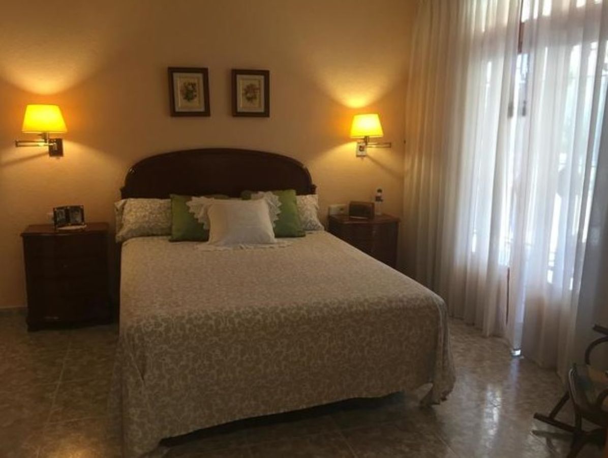 For sale of chalet in Elche-Elx